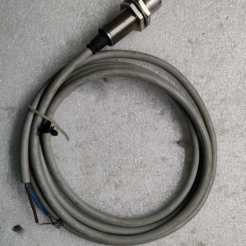 AB罗克韦尔接近开关，型号871TM-DH8CE18-A2，[议]