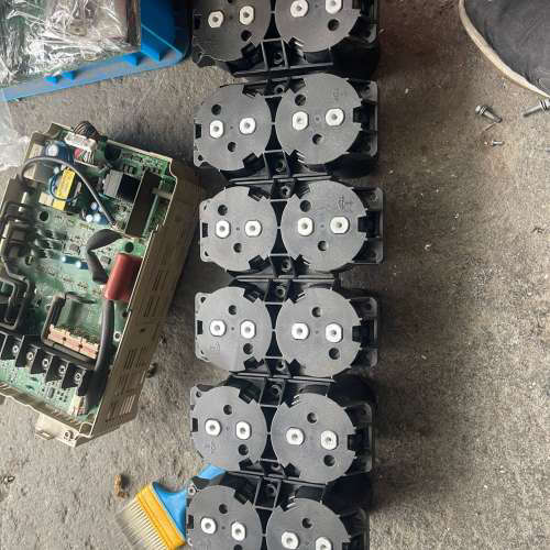 aCS580 acs880电容B43456-S9258-A5[议]