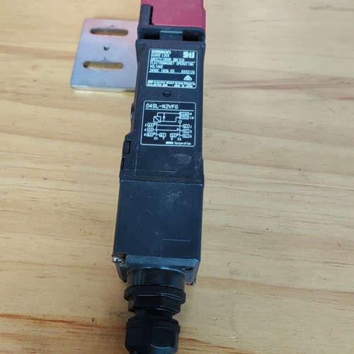 D4SL-N2VFG安全锁开关拍，挂([议]