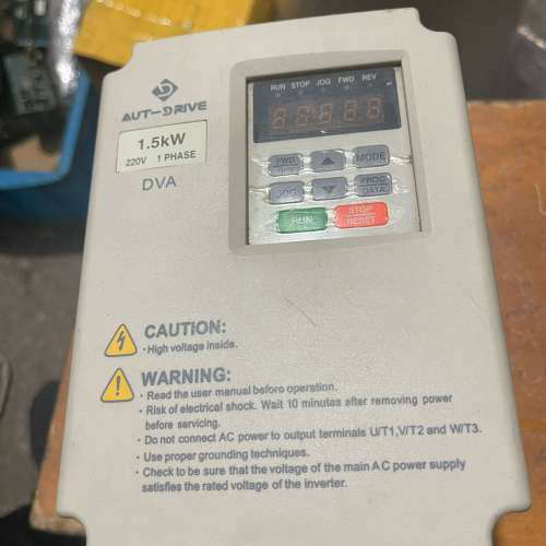 德莱尔变频器DVA-2S0015G/1.5KW/220V[议]