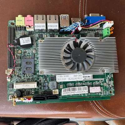 派勤 EPIC-4745  机主板 板载内存【议】