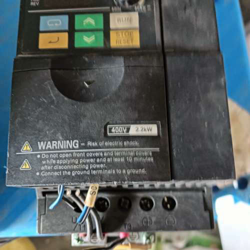 方变频器C300A-2S0037L.220V.3.7KW拆[议]
