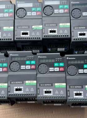 士林变频器SC3-021-0.4K，0.4KW功率，220V【议】