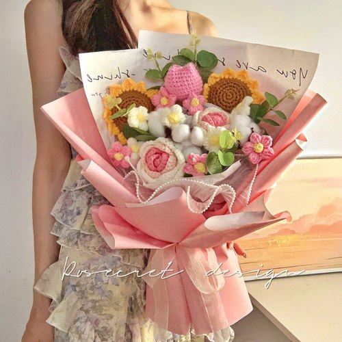 玫瑰花手工编织花束成品创意礼物