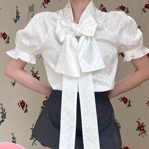 波点绸缎上衣花边腰饰半裙女