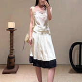 假日系列露珠挂脖背心上衣百褶半裙套装 本 march 上海高版 花一