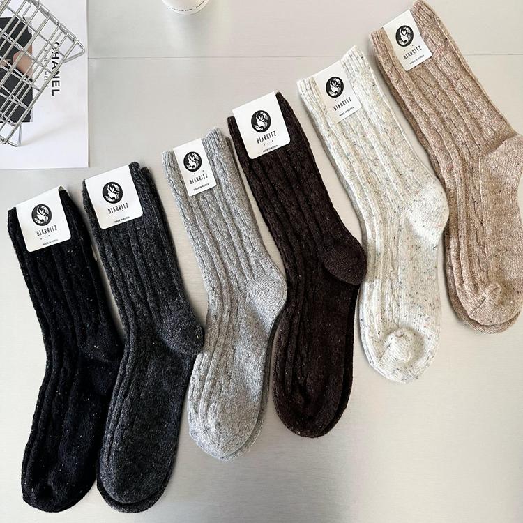 biarritz 韩国进口 秋冬复古麻花羊毛花线点点纱加厚保暖羊毛袜