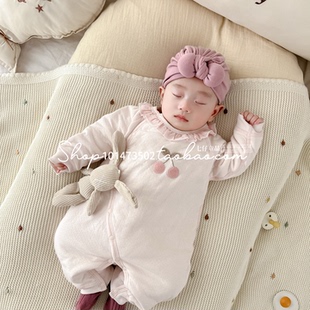 新生儿60g薄夹棉连体衣女宝宝秋冬花边保暖加棉哈衣爬服外出衣服