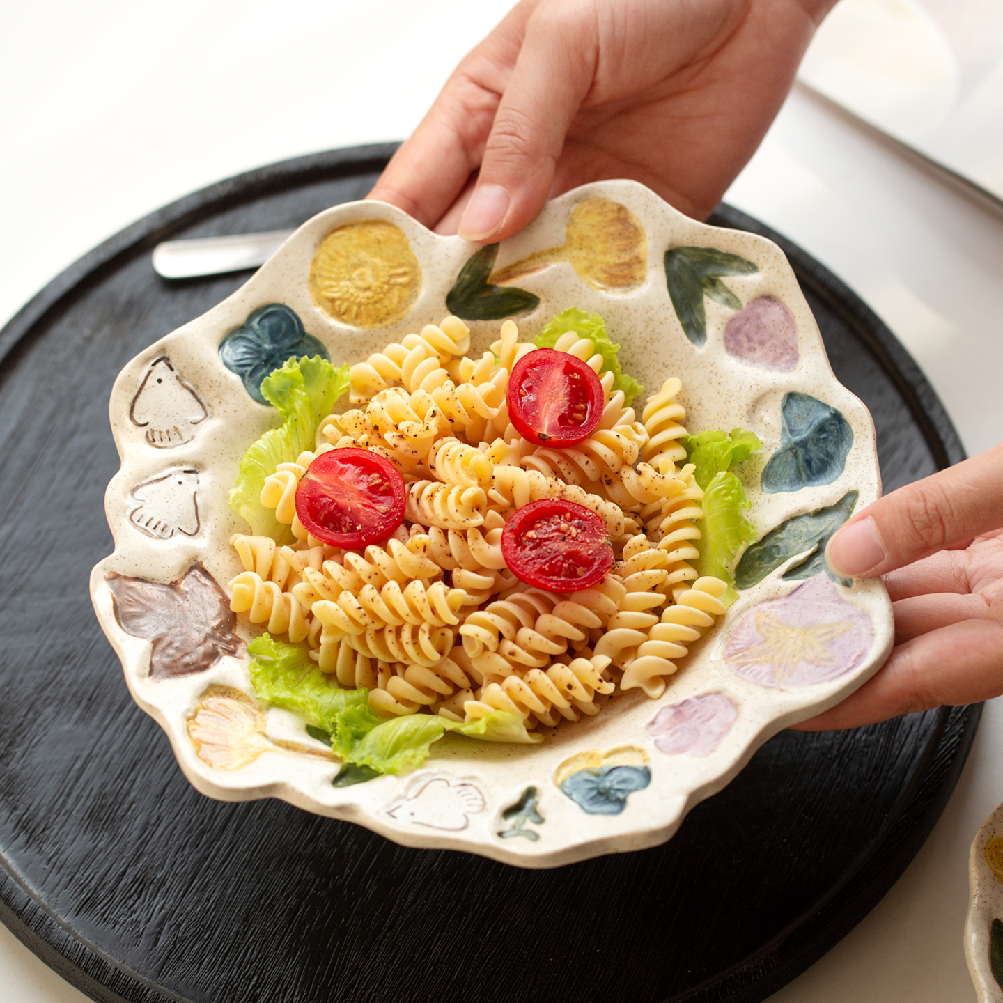 肆月2025新款釉下彩陶瓷甜品盘