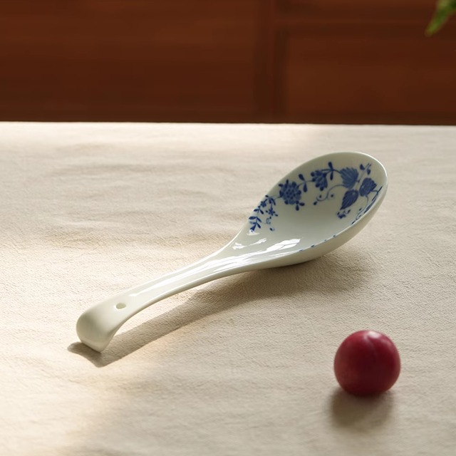 肆月高温陶瓷特别好看漂亮大汤勺