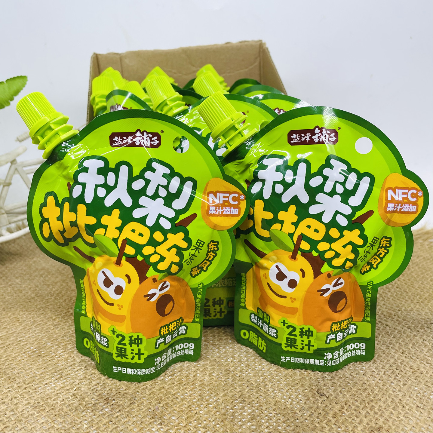 盐津铺子秋梨枇杷冻100g袋装NFC果汁果味型果冻布丁儿童休闲零食