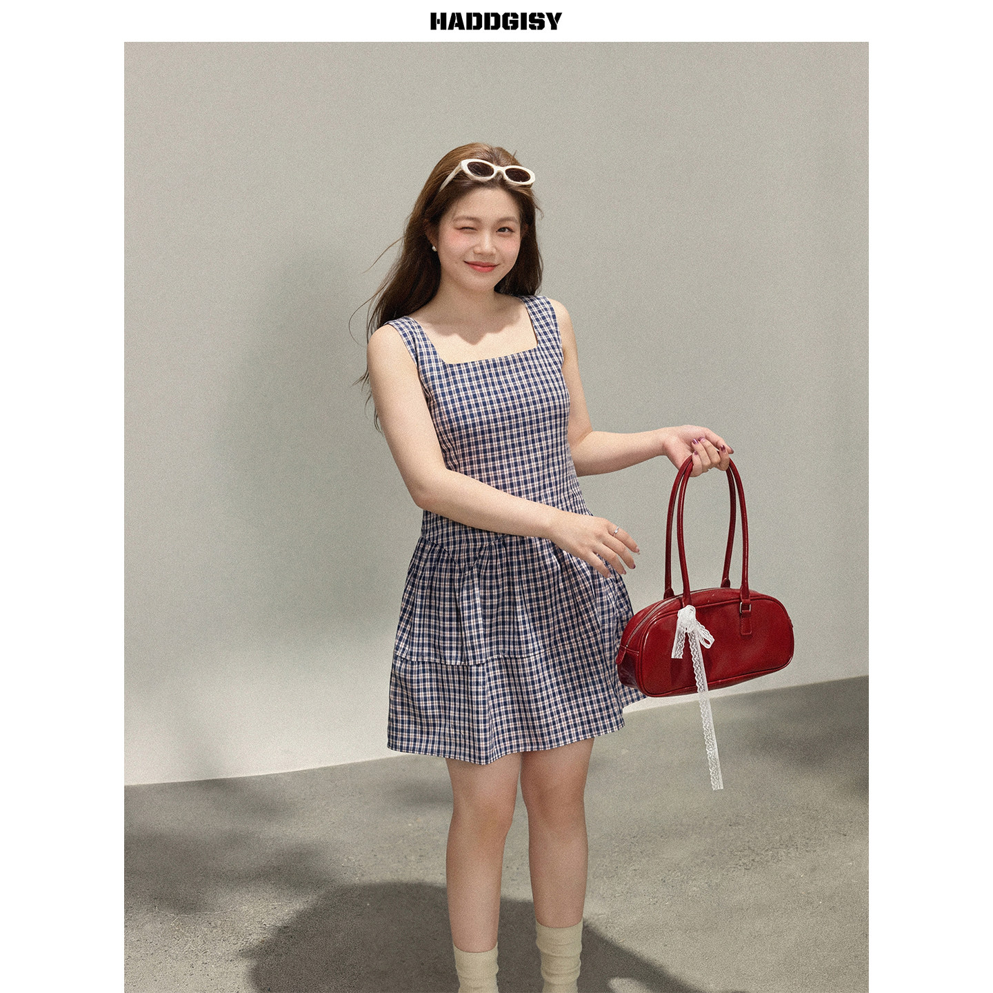 曾小咸大码女装藏蓝色格子吊带背心裙女夏季胖mm连衣裙遮肚裙子