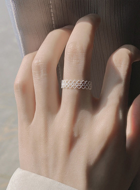 甜美镂空蕾丝花纹戒指女简约时尚精致优雅S925镀银开口指环食指戒