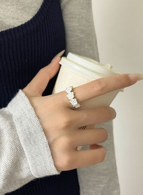 甜美花朵戒指女小众设计感轻奢时尚开口指环ins风百搭叠戴食指戒