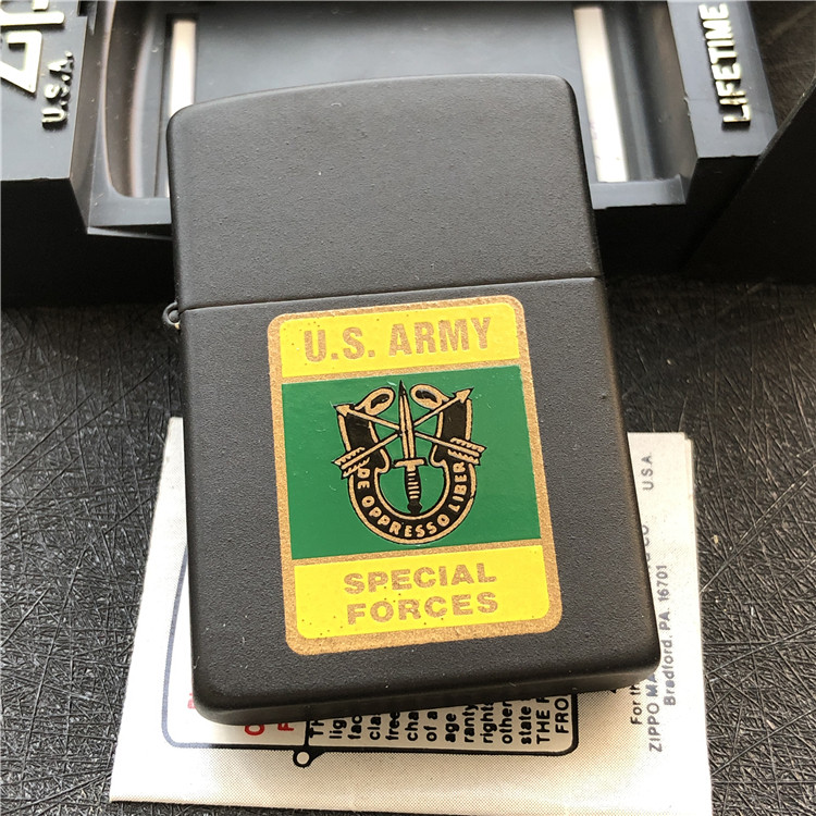 ZIPPO原装正品 1992年K 黑哑漆 美国陆军 特种部队