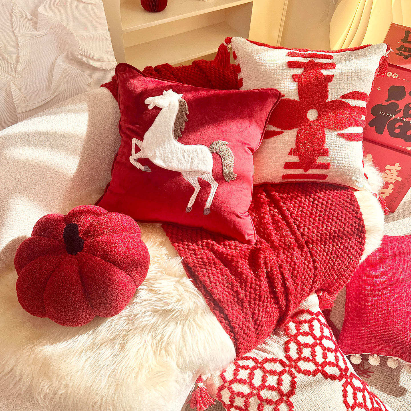 马年抱枕2026轻奢新年礼品春节靠垫红色喜庆客厅沙发装饰靠枕腰枕,居家布艺,靠垫/抱枕,淘宝优惠券,粉丝福利购,淘宝优惠卷