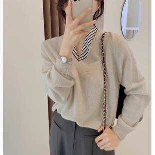深秋初冬穿搭外套女设计感小众内打底毛衣洋气上衣法式v领针织衫