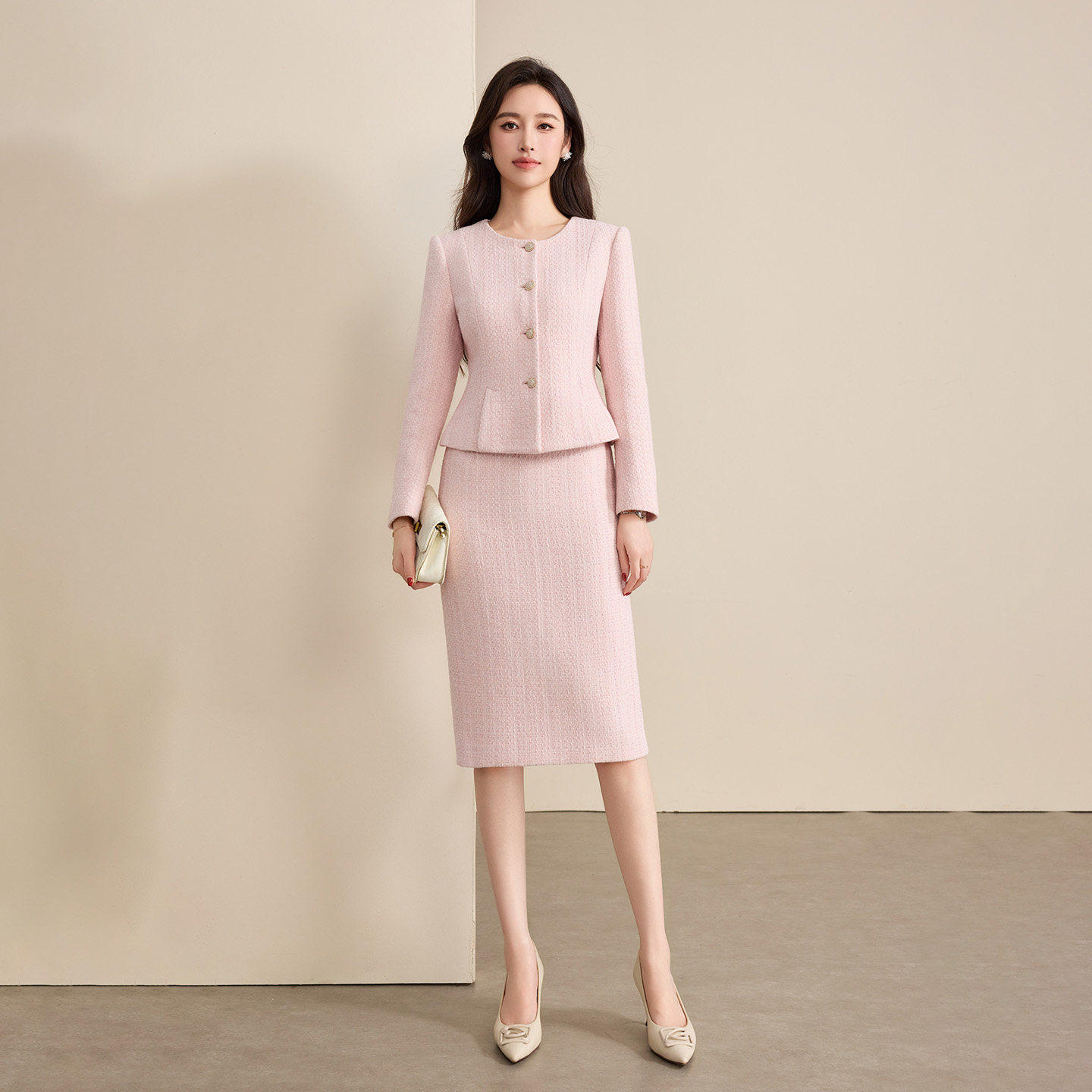 钟老板 粉色羊毛圆领小香风套装女2026冬季新款气质通勤西装套裙