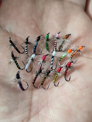 路亚微物摇蚊飞蝇钩缓沉仿生饵