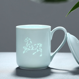 景德镇玲珑瓷茶杯创意生肖陶瓷水杯带盖办公室泡茶杯个性 情侣杯子