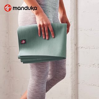 Manduka天然橡胶1.5mm青蛙瑜伽垫便携防滑超薄运动健身旅行可折叠