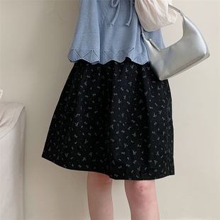 初吾家2026春季新款韩系甜美风碎花松紧腰半身裙女印花百搭短裙
