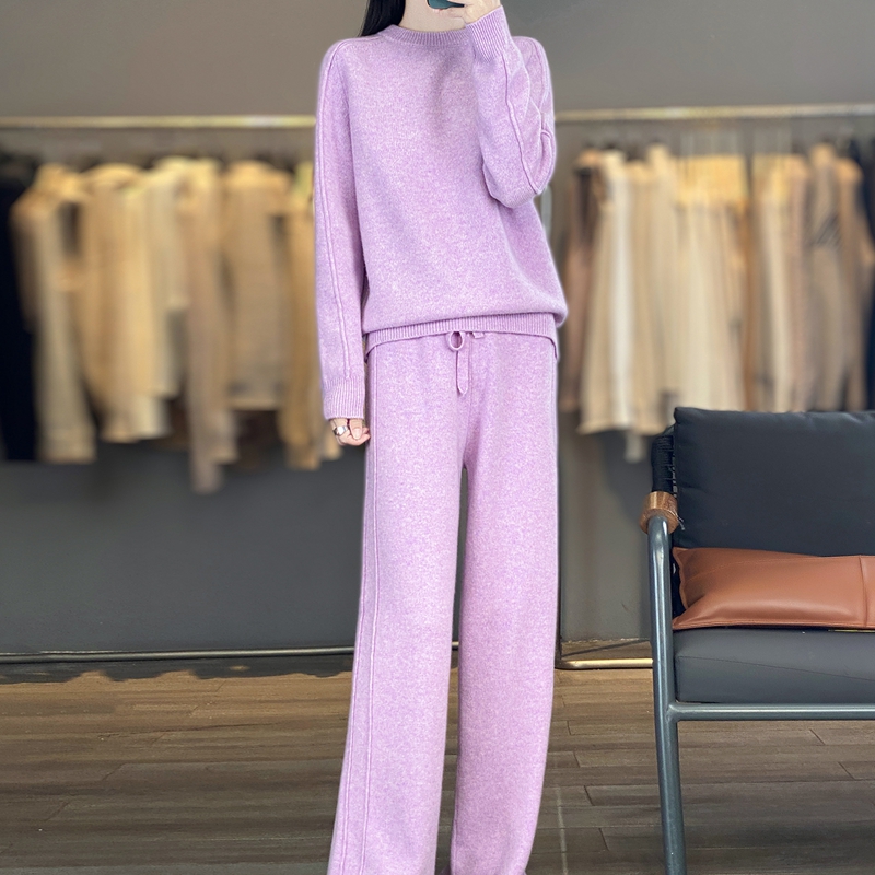 秋冬款女纯羊毛套装圆领毛衣