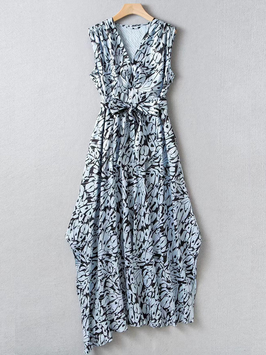 4k高端时尚皇后 优化身材比例 宁静蓝蝴蝶气质v领无袖大摆连衣裙