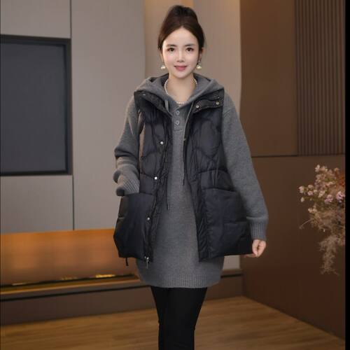 9988简约气质黑色坎肩马甲女新款秋冬宽松版型通勤穿搭叠穿上衣
