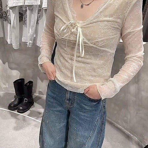欧货纯欲风行肉色底V领弹力长袖蕾丝衫时尚内搭显瘦百搭潮T大码,女装/女士精品,蕾丝衫/雪纺衫,淘宝优惠券,粉丝福利购,淘宝优惠卷