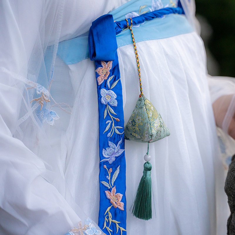 MID-AUTUMN FESTIVAL ZONGZI SACHET SACHET PENDANT WORMWOOD INSECT REPELLENT SMALL SACHET HANFU CAR HANGING ORNAMENT FINISHED PRODUCT
