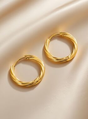 复古扭曲耳环钛钢材质耳扣女不掉色条纹质感圆圈几何元素