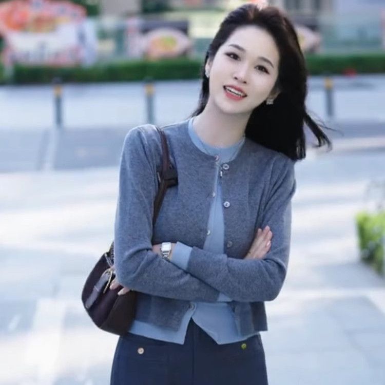 韩系chic高级感假两件灰色针织衫女秋冬季2025新款小个子开衫外套