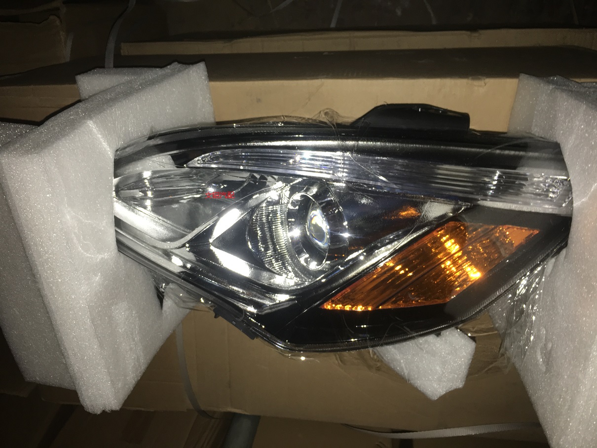 北京汽车d20 ev160 ev200前大灯 北汽e130 e150大灯总成 前照明灯