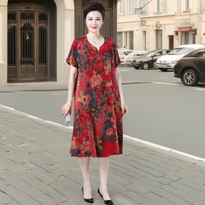 新款中年胖妈妈夏季仿真丝连衣裙加肥大码女裙洋气奶奶长裙母亲节