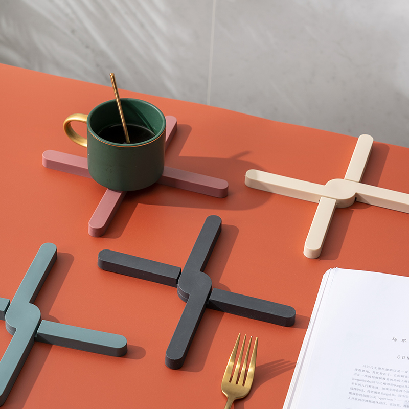 创意X型餐垫隔热垫餐桌垫防烫碗垫锅垫盘子菜垫餐盘垫可折叠日式
