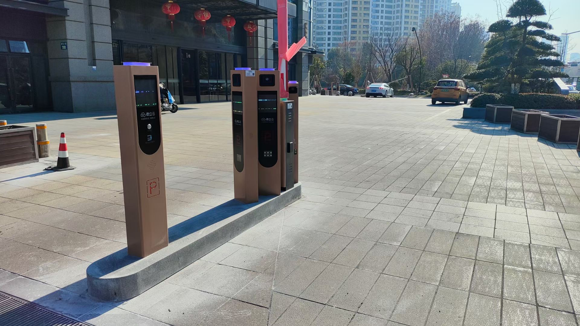 停车场道闸车牌识别一体机收费系统小区门禁起落杆广告道闸