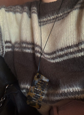 ins风小众可爱氛围感豹纹花色梳子便携刘海整理项链包包挂件挂饰