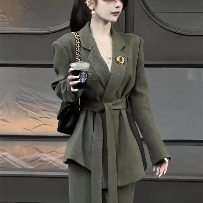 2026秋季网红新品职业西服套装裙女高级感绿色系带显瘦外套半身裙