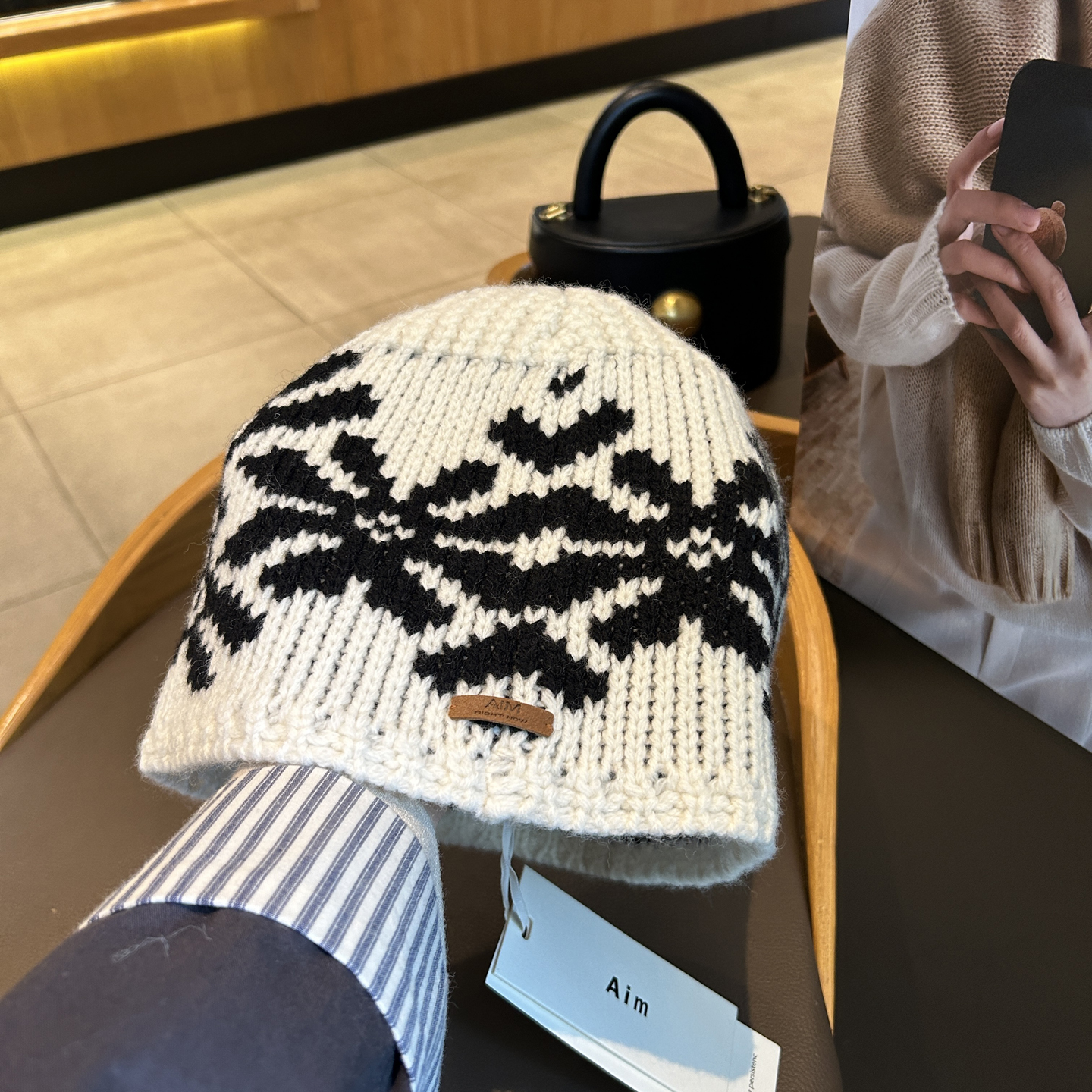 费尔岛提花100%羊毛保暖渔夫帽女