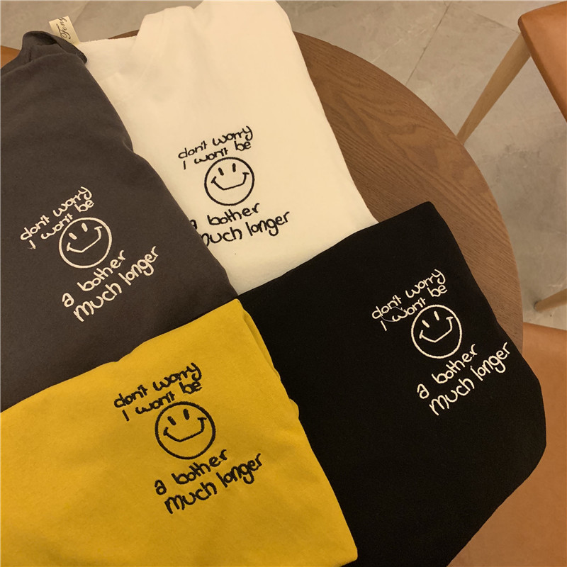 Milk silk east gate of South Korea spring and summer 2020 loose round neck top cartoon smiling face and short sleeve T-shirt for women