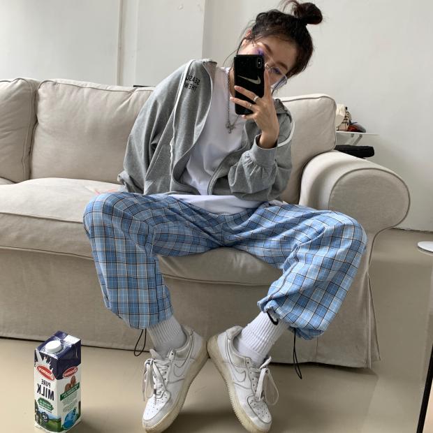 Plaid pants women's large size wide leg loose straight tube sports leisure nine point drawstring hemline drop feeling Harlan leg pants