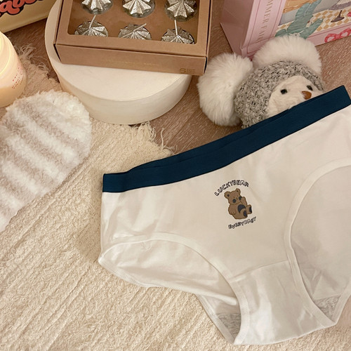 女士三角内裤可爱小熊