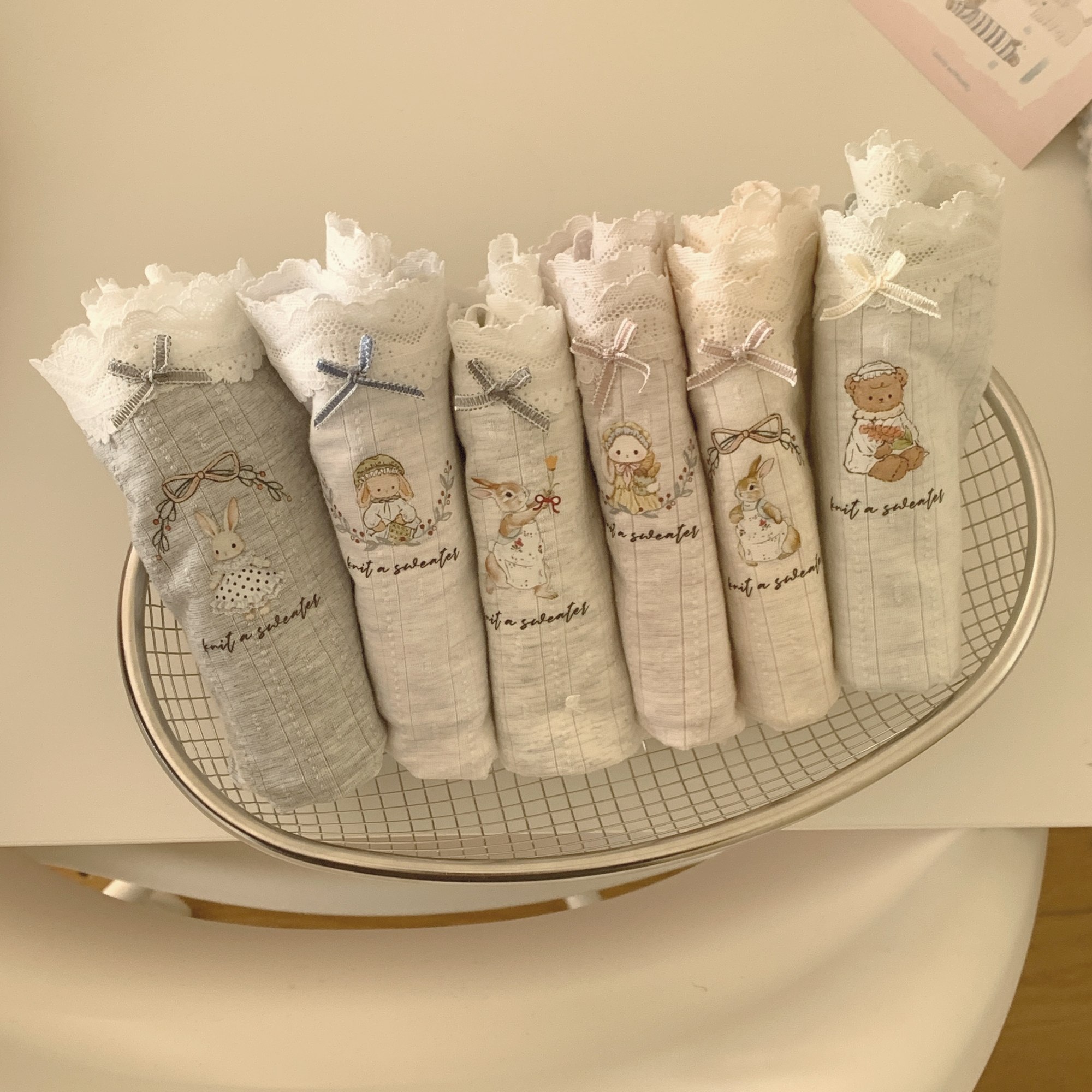 "秘密花园"可爱少女卡通印花柔糯亲肤透气舒适抑菌中腰三角裤学生,女士内衣/男士内衣/家居服,女三角裤,淘宝优惠券,粉丝福利购,淘宝优惠卷