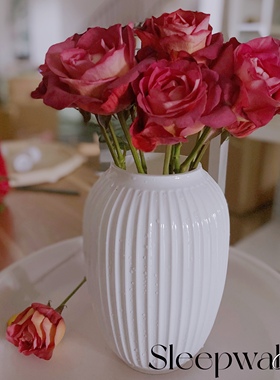 现货定制款北欧风玫瑰芍药绣球郁金香插花花器白色玻璃花瓶