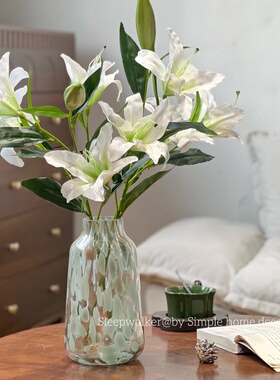 口6高24宽13厘米 白色绿色金粉彩点双层厚重玻璃花瓶