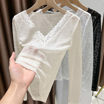 蕾丝花边上衣女性感V领打底衫