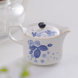 青花草莓茶壶高档家用办公室个人专用泡茶壶单壶中式复古功夫茶具