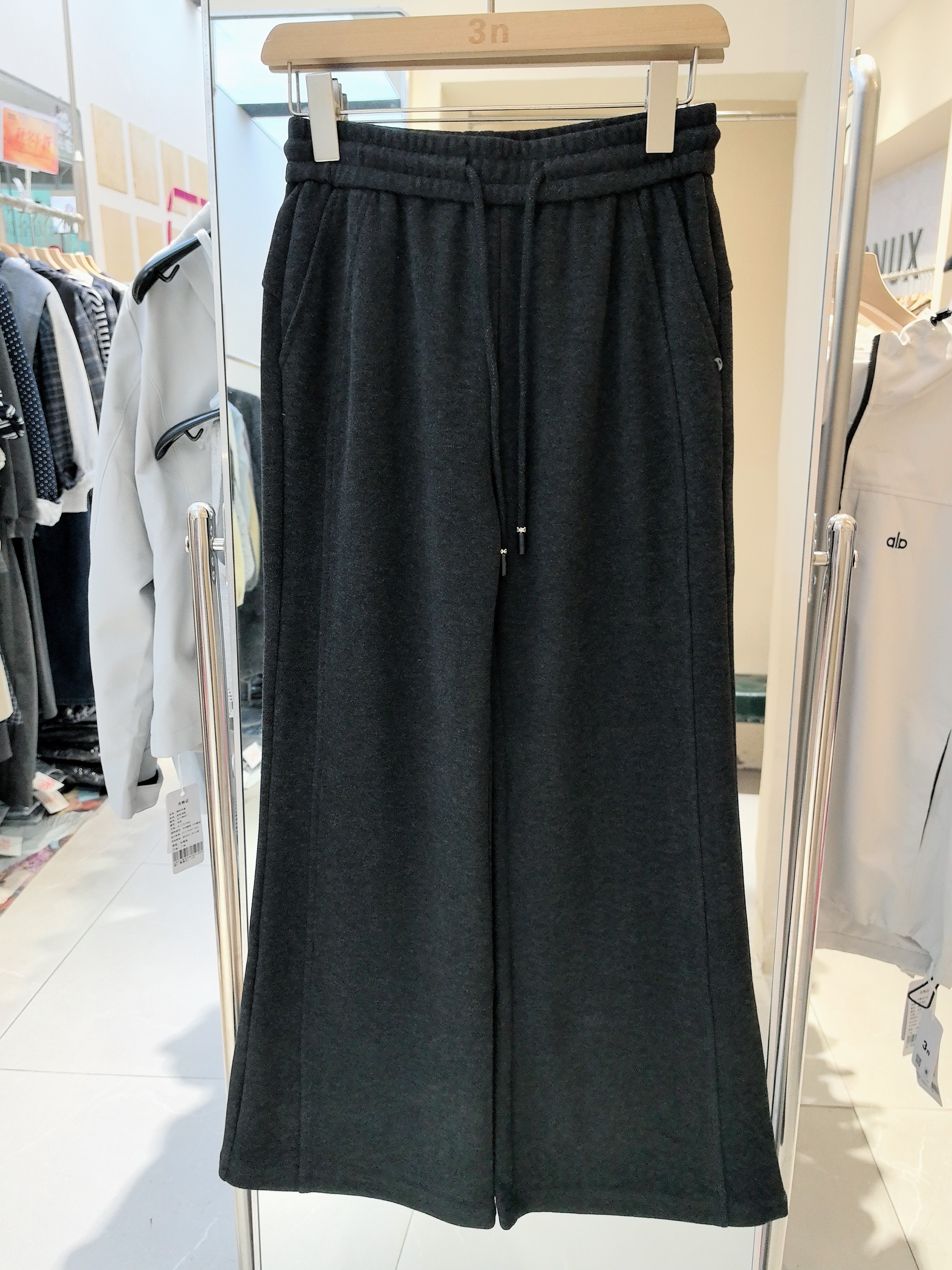 3NUX2026秋新款显瘦高品质休闲长袖常规松紧腰直筒裤休闲裤喇叭裤图片