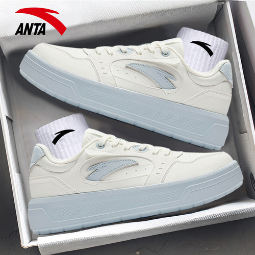 安踏休闲百搭经典小白鞋女鞋